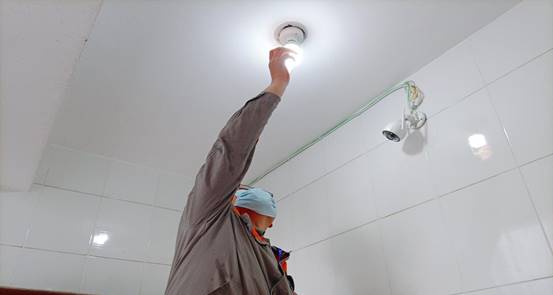 2e57bea5370a5573221a34cfdb2e431