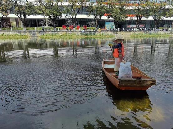 bed4ee044d30882316e8f3d5b87a7ff