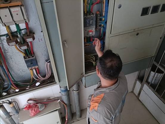 b13d645d784d131ed67645d6a9fa70c