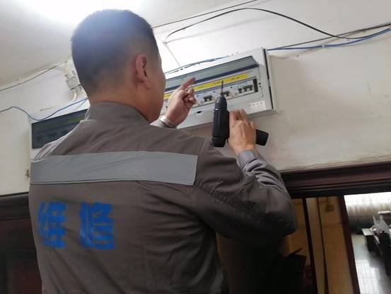 85448b9df1e23a3fcf40ea14878b0f9