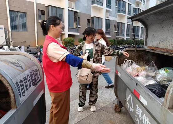 说明: e1baf371709f250ebeebffd39639e65