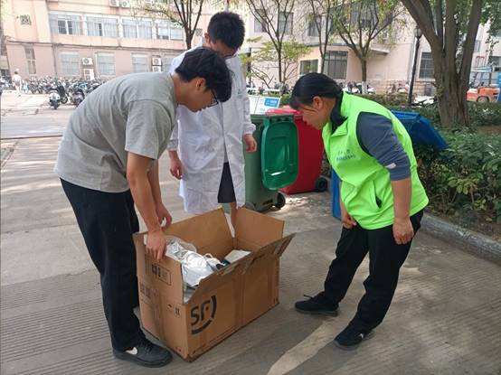 c89774f374dd10d38c999f7ec8622ce