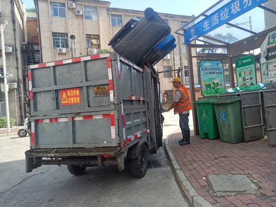 8733501a1d4f561a3a019a833bc5040