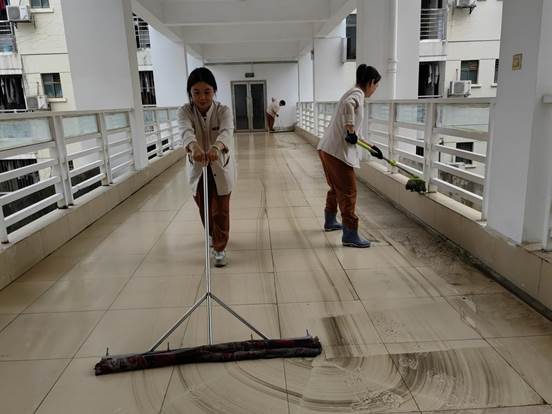 说明: 711fe9bf7f2b2d7860bb6e8567bae56