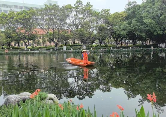 449b9d4d8e33b485b2657d897ea13fd