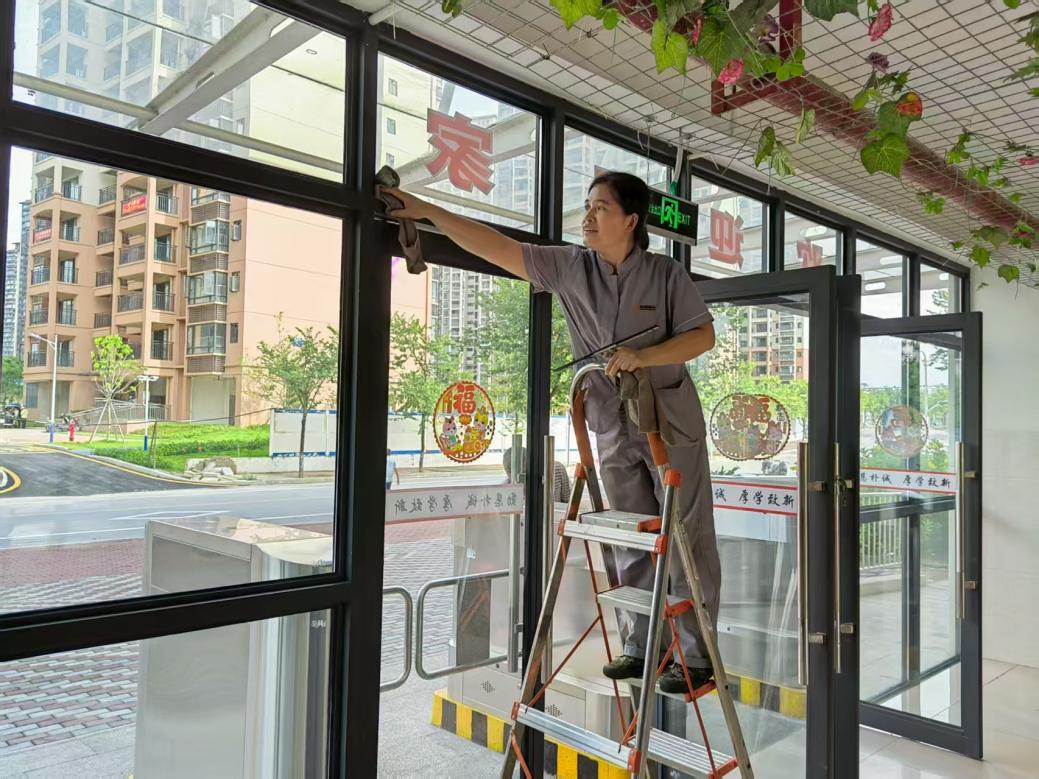 aebec1c2a4e28f260b8f9ff4f6aeca17