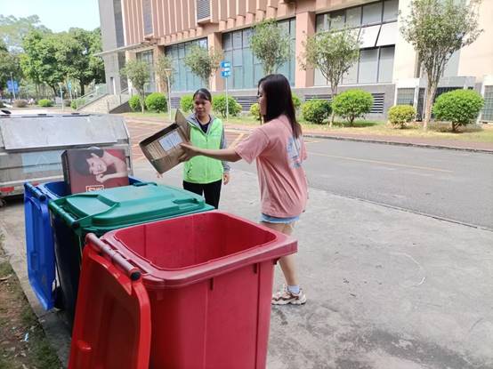 d25e94bee45dd88b9b0dce7b3913e93