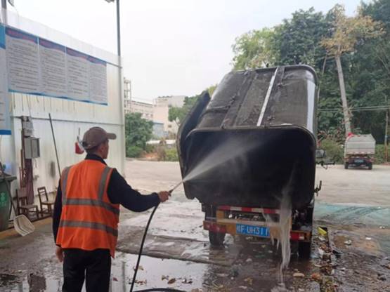 4fd73aa9e3b46b07a08bfd7b7a88a52