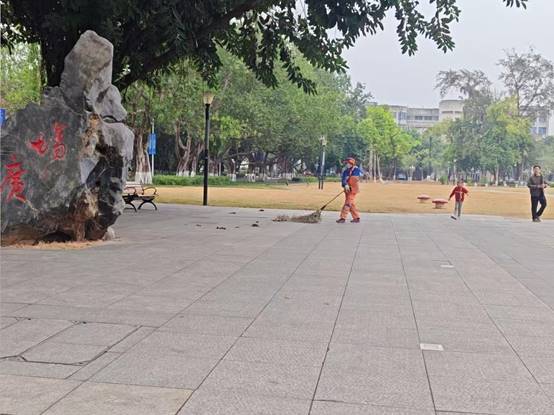 70fb2bb737dacbd6a0f01e52e9b8770