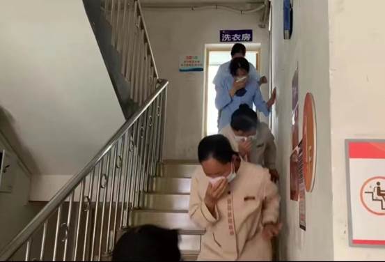 说明: C:\Users\Administrator\AppData\Local\Temp\WeChat Files\4e9e3f7d6a1468e2bacb128f4fb42cd.jpg