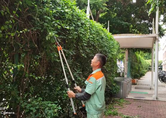 说明: 3b8cd00d5b0d98f0b9fe05b42b0d190