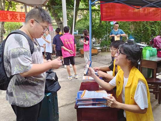 说明: 781ad8a42b48caaf4c54554a1412bc2