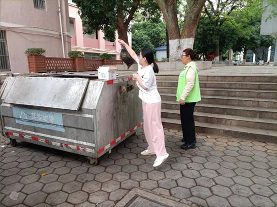 e75edeb9c0e4892542de760cb349508