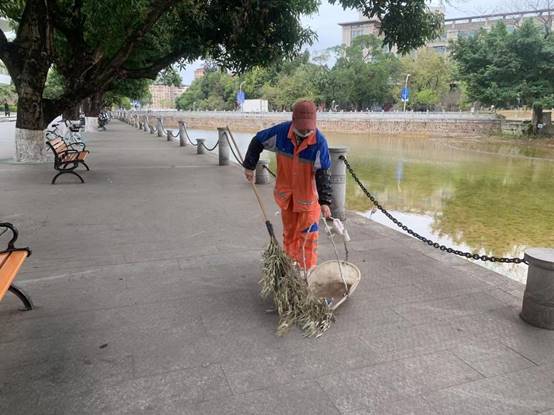 225940cb9d984a972f1bd69c9712374