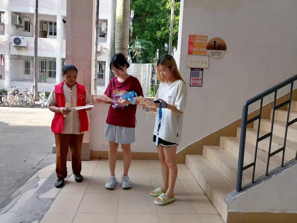 9c2fb2559da79b4ff84ce81ce24612f5