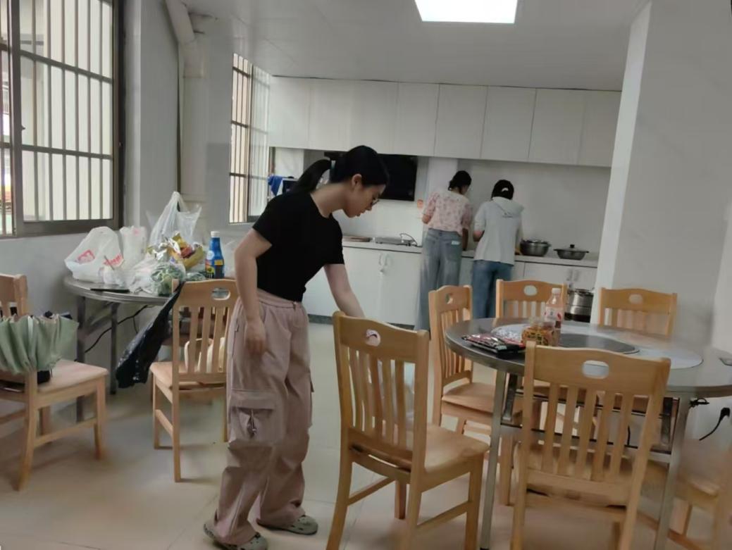 caf8340af9dafc63bfc6aa465e413120