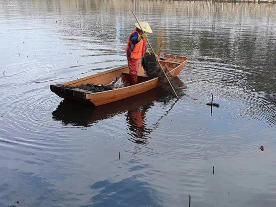 f12f198c95e581432ffbfff8e7b3c9c