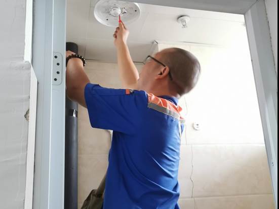 说明: 5de8c76909dbf2c040e2d330c1822d8