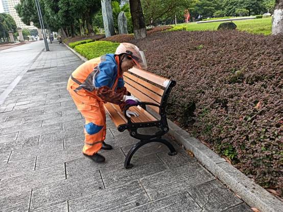 c705e331d40744d94a7323cc96acdee