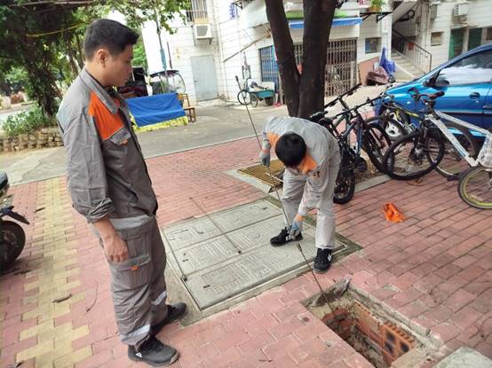 f23e1ecfeb8219e5e4e3519e3ab2f07