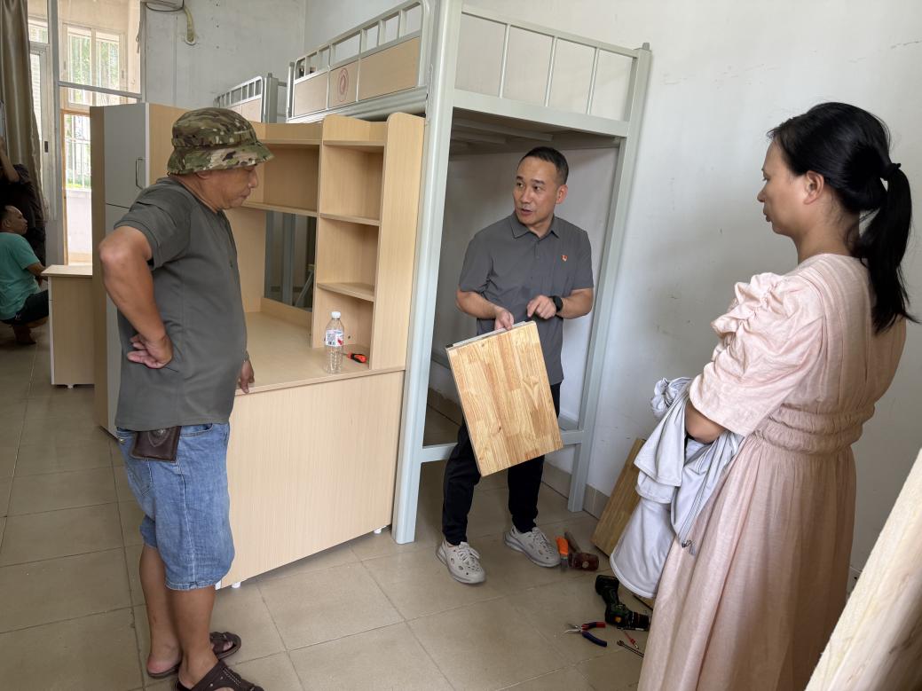 137a5dc8429d949ae7f54ebe9042d44