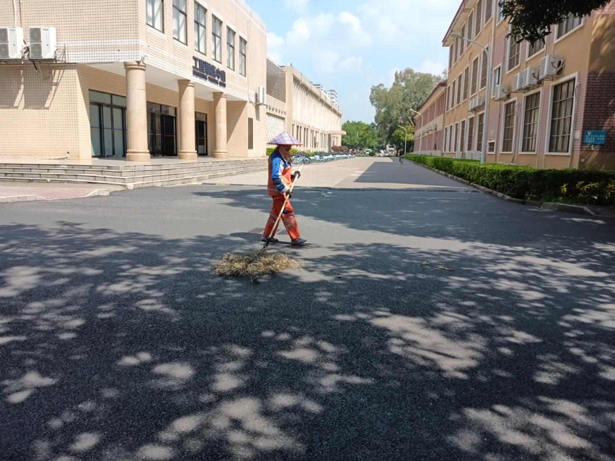 6d6887a9d44e9701343380606e70a4c