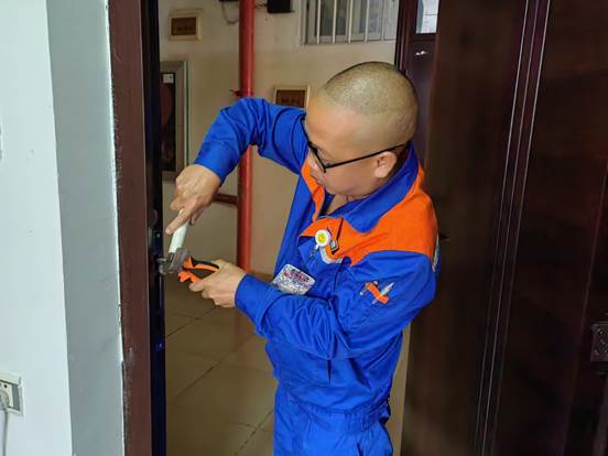 说明: b1673a442d5c1f21a59b26598a9d827