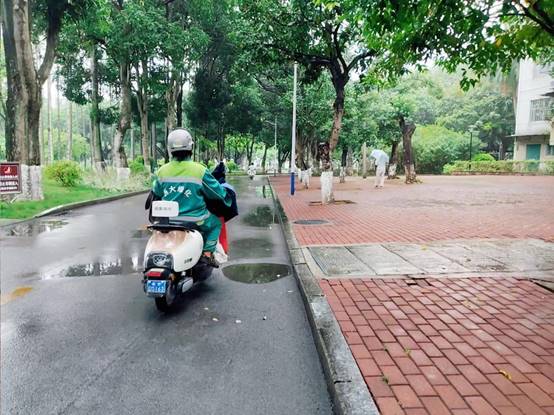 f71cff85a8e42d2a3fd89442bc9c836